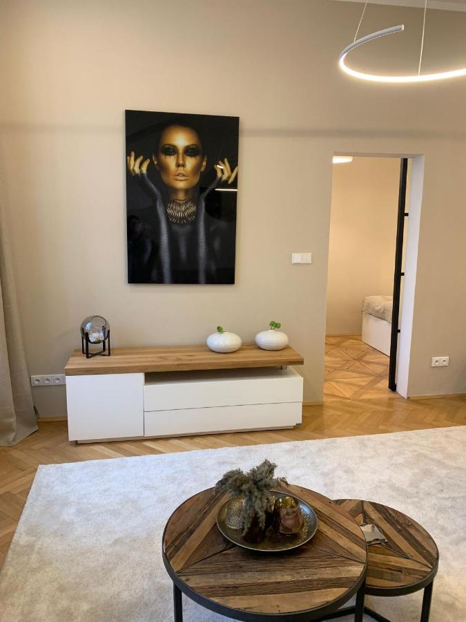 Ferienwohnung Bella Vista Collonade Karlsbad Exterior foto